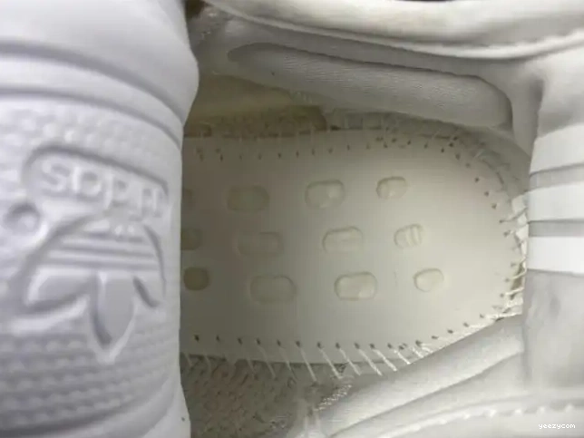Boost 350 V2 HQ6316 Yeezy Adidas CabBage 0701